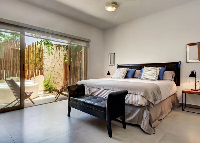 Poolside Bliss With Private Terrace And Jacuzzi * Tulum